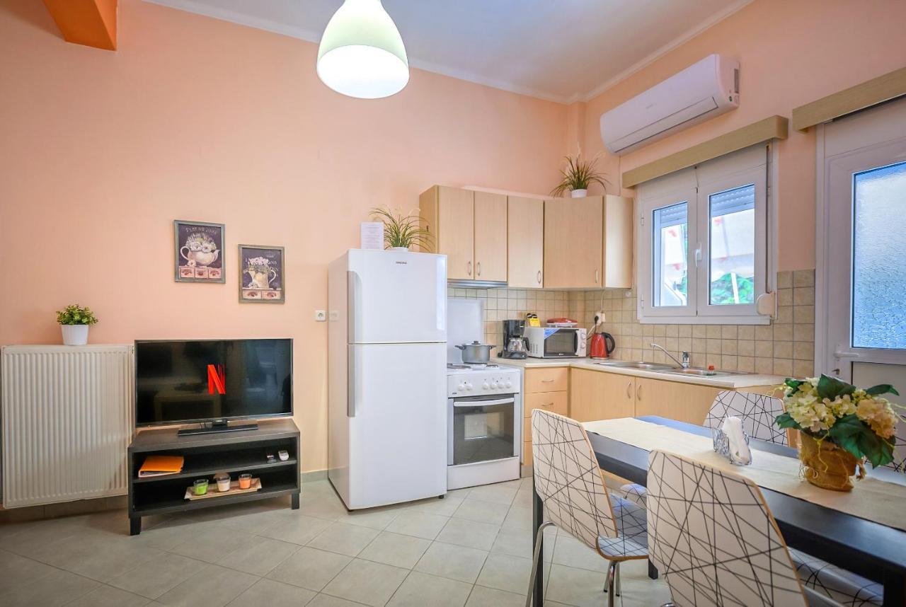 Peaceful Corner Apartment Preveza Exterior photo