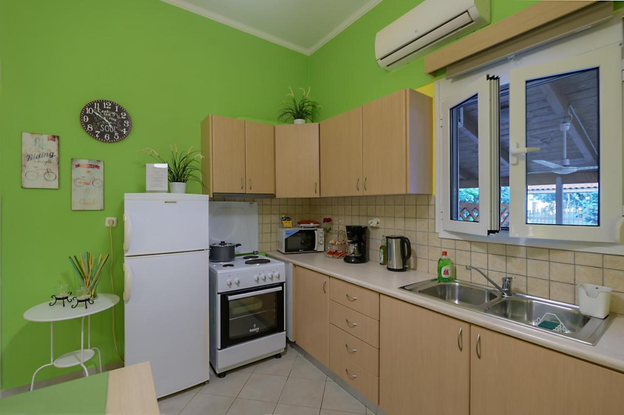 Peaceful Corner Apartment Preveza Exterior photo