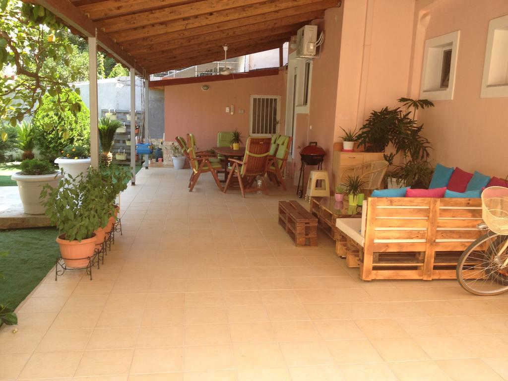 Peaceful Corner Apartment Preveza Exterior photo